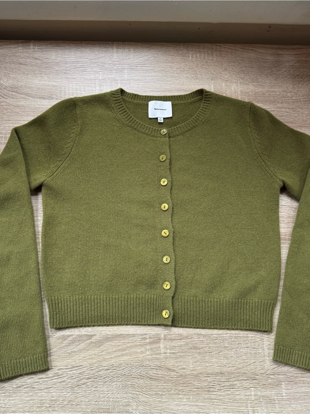 Reformation Clara Cashmere Crew Cardigan in Grass Green XS